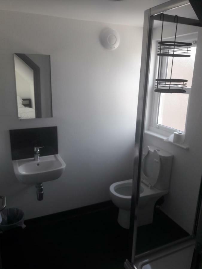 Crofts Hotel Cardiff Eksteriør bilde