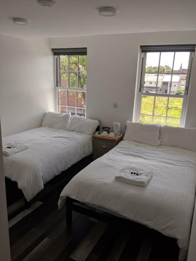 Crofts Hotel Cardiff Eksteriør bilde