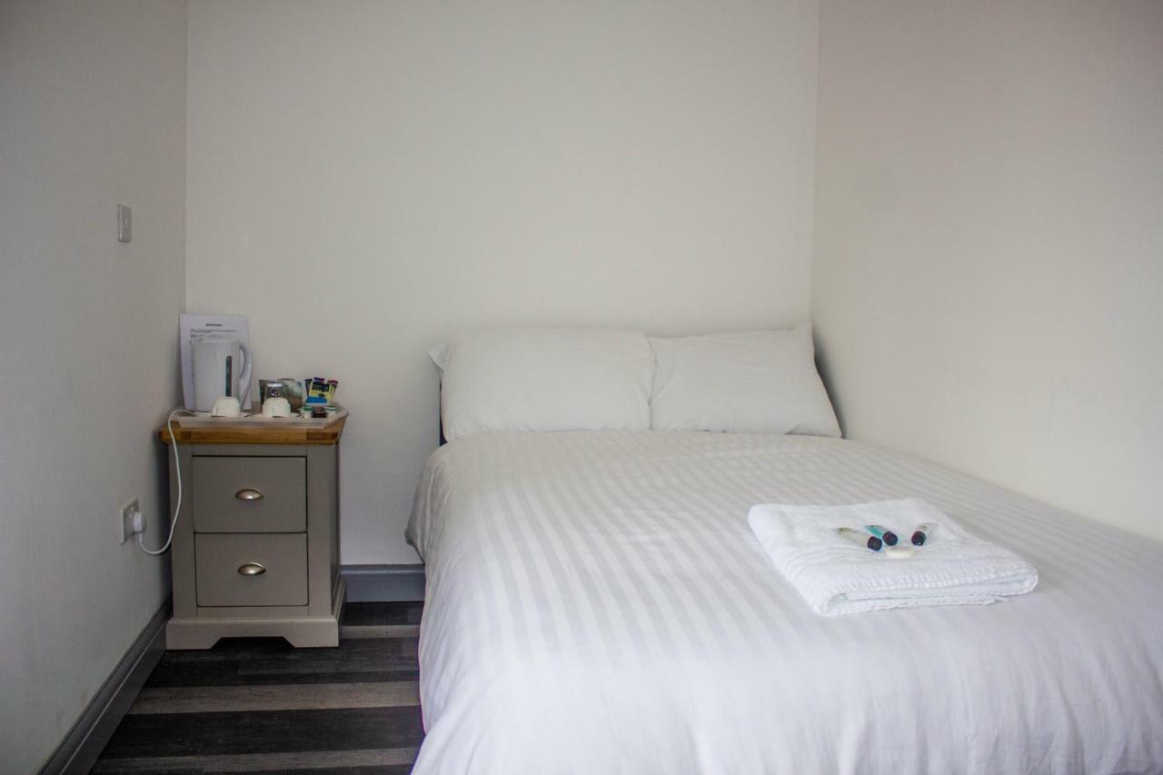 Crofts Hotel Cardiff Eksteriør bilde